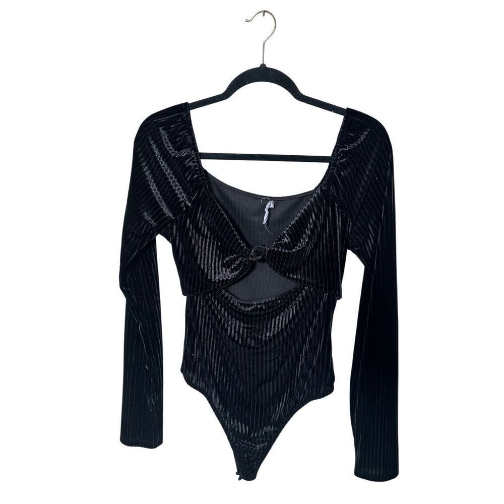 LUSH Black Ribbed Velvet Knot Front Cutout Bodysuit - Large